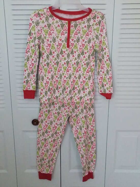 AMERICAN GIRL 8 CHRISTMAS 2-PIECE SET 100% COTTON HEARTS & PINES BUTTONS HENLEY - Picture 1 of 11